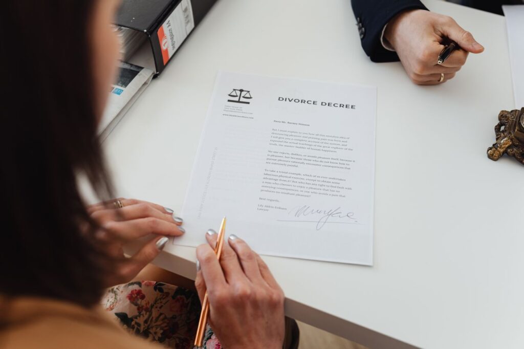 Intercyza po ślubie – jak legalnie wprowadzić rozdzielność majątkową w trakcie małżeństwa? 3 Intercyza po ślubie 2
